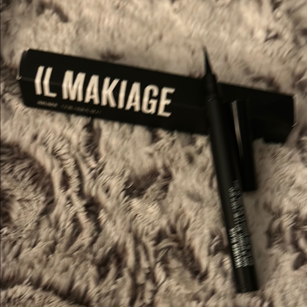 Never Used, NWB IL Makiage Inkliner Black